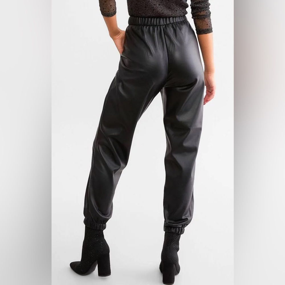 Black Vegan Leather Pants High Waist Pants NWT - Size M - Picture 2 of 7